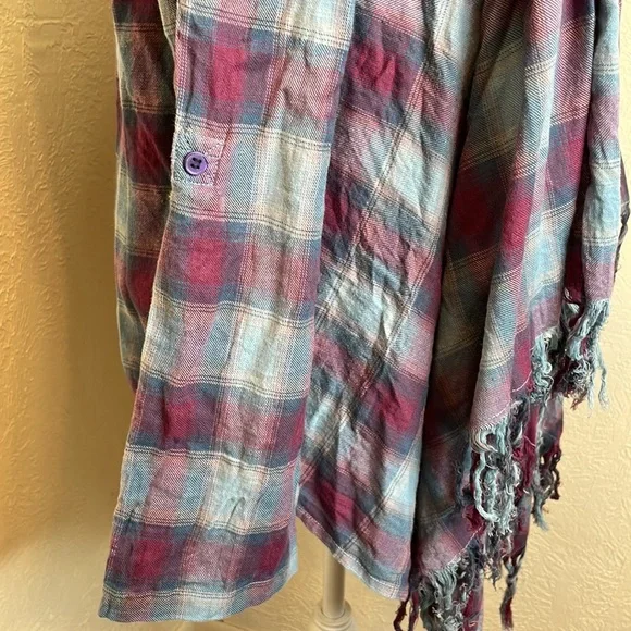 En Créme Plaid Flannel Fringe Cardigan - Picture 4 of 10